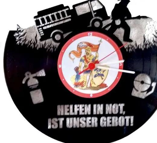 Wanduhr aus einer Schallplatte mit Feuerwehrfahrzeug und St.-Florian-Motiv